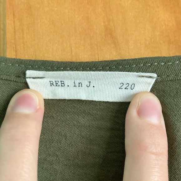 Women’s size small like new REB in J olive green tiered dress with elbow sleeves - Picture 6 of 7